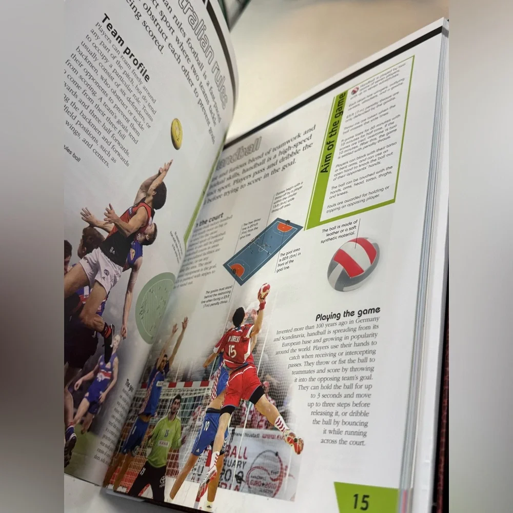 Abacus Brands Virtual Reality ESPN Interactive VR Book and STEM Activity